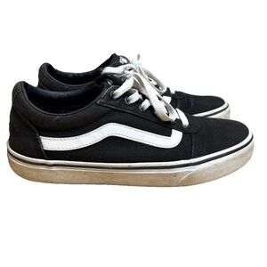 Womens Vans Black Old Skool Skater Sneakers